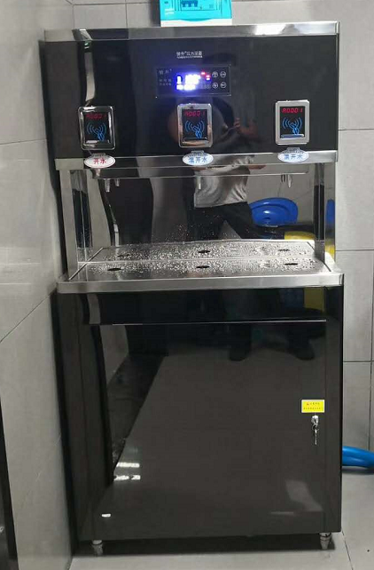 福建三龍頭商用飲水機(jī)